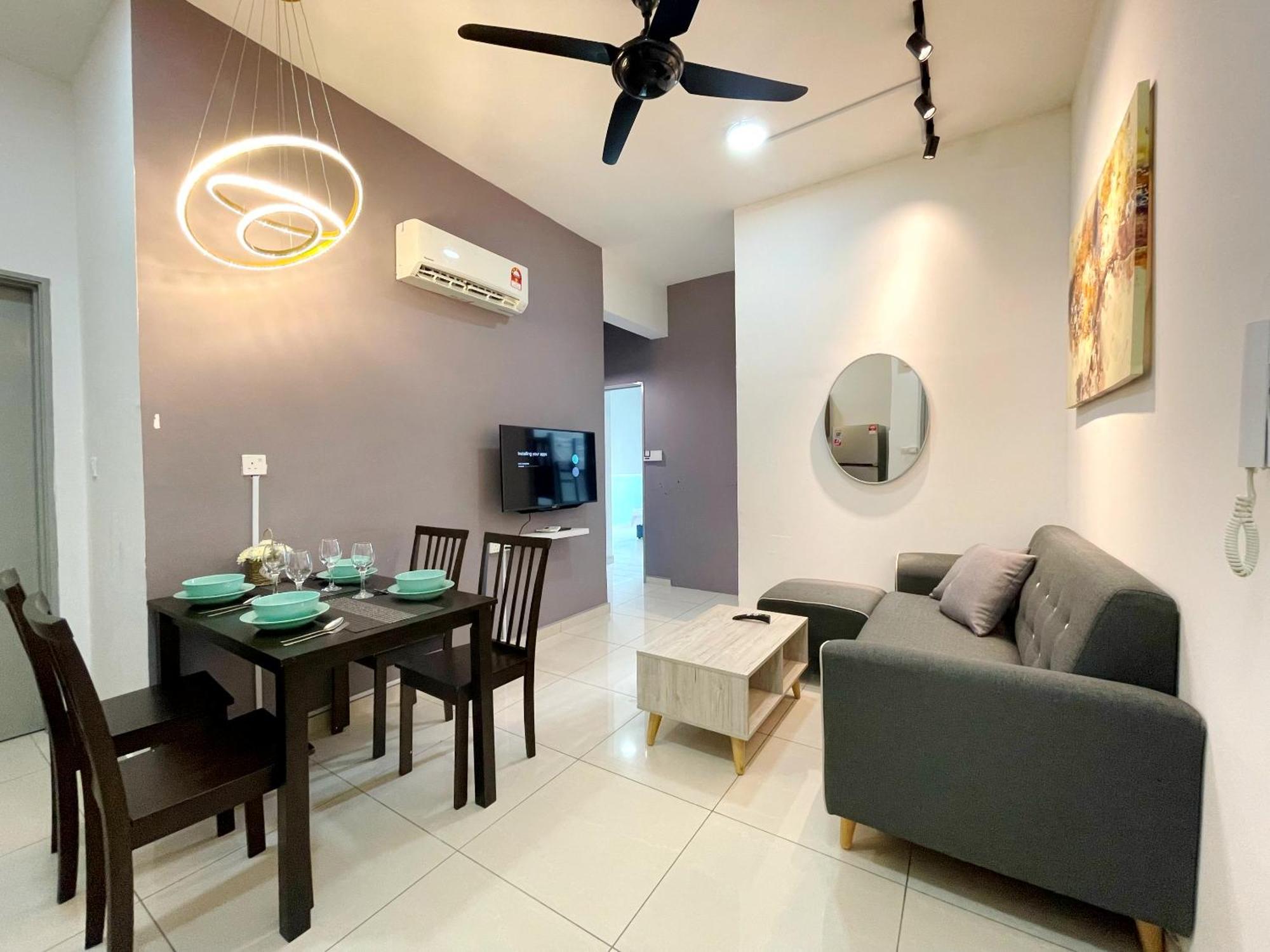 Mesahill Homestay, Nilai By S&T Homez Екстериор снимка